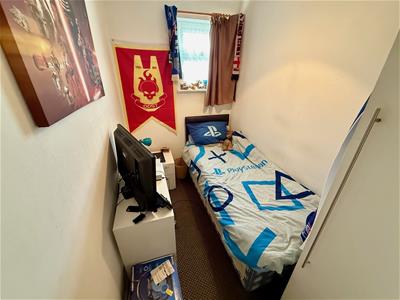 Private Bedroom 2